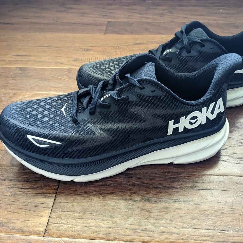 Hoka Clifton 9